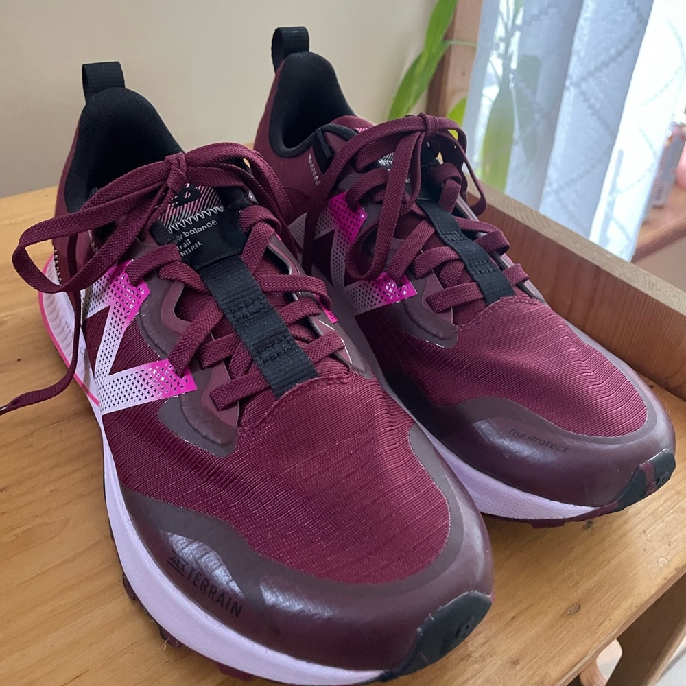 New Balance Trail Sneakers